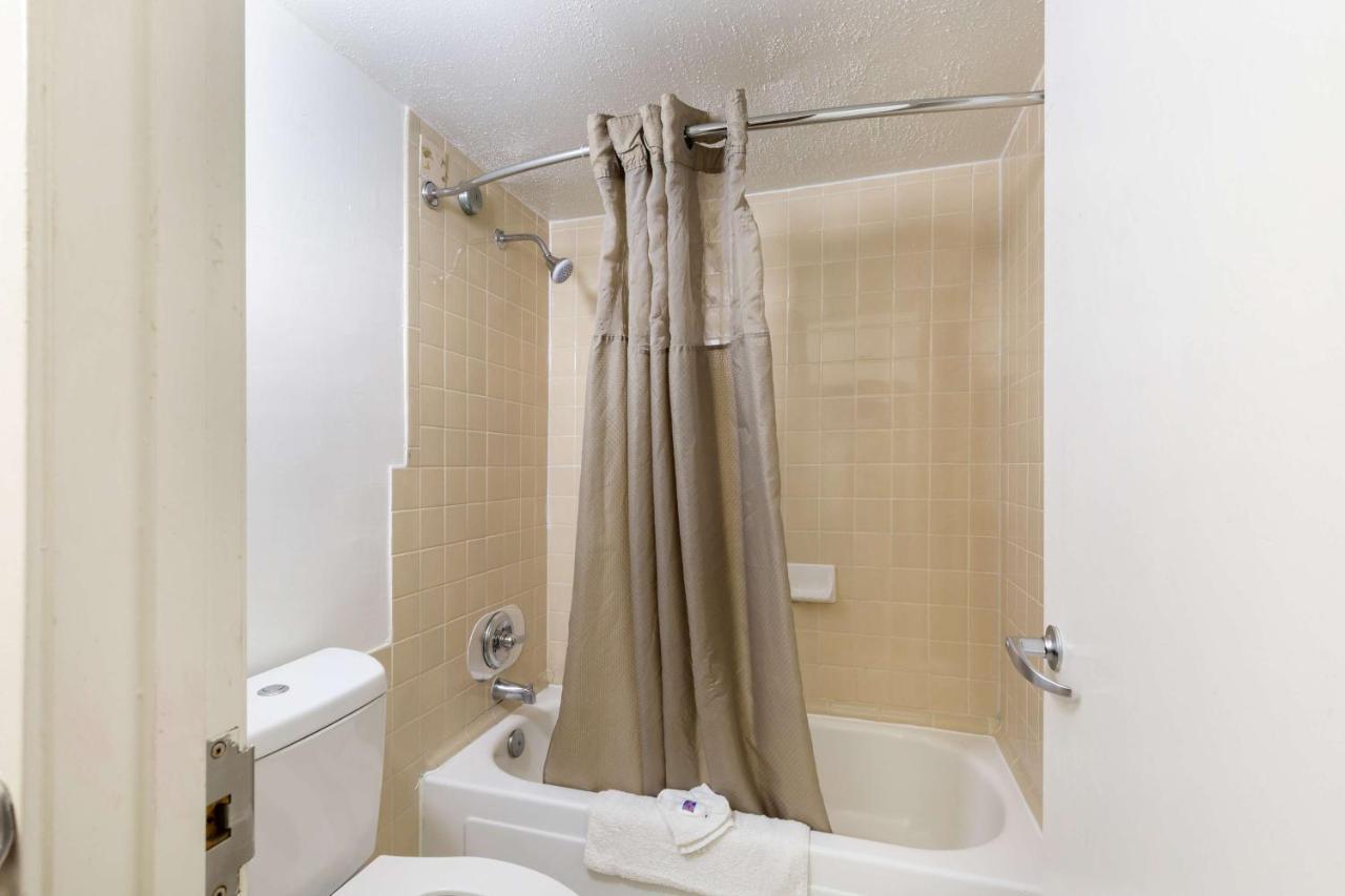 Motel 6-Houston, Tx - East מראה חיצוני תמונה